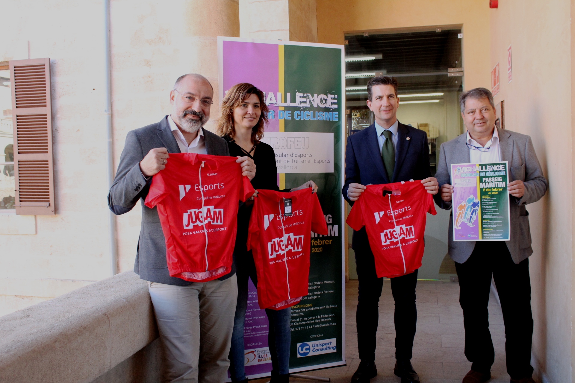 Andreu Serra, Marga Portells, Fernando Gilet i Manuel Hernández a la presentació de la VI Challenge Escolar.